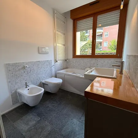 Centro - Residenza Romy Con Giardino - 5 Posti Letto