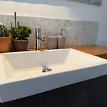 Centro - Residenza Romy Con Giardino - 5 Posti Letto * Rimini