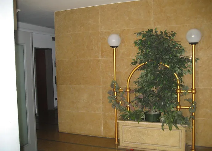 Centro - Residenza Romy Con Giardino - 5 Posti Letto Appartement Rimini